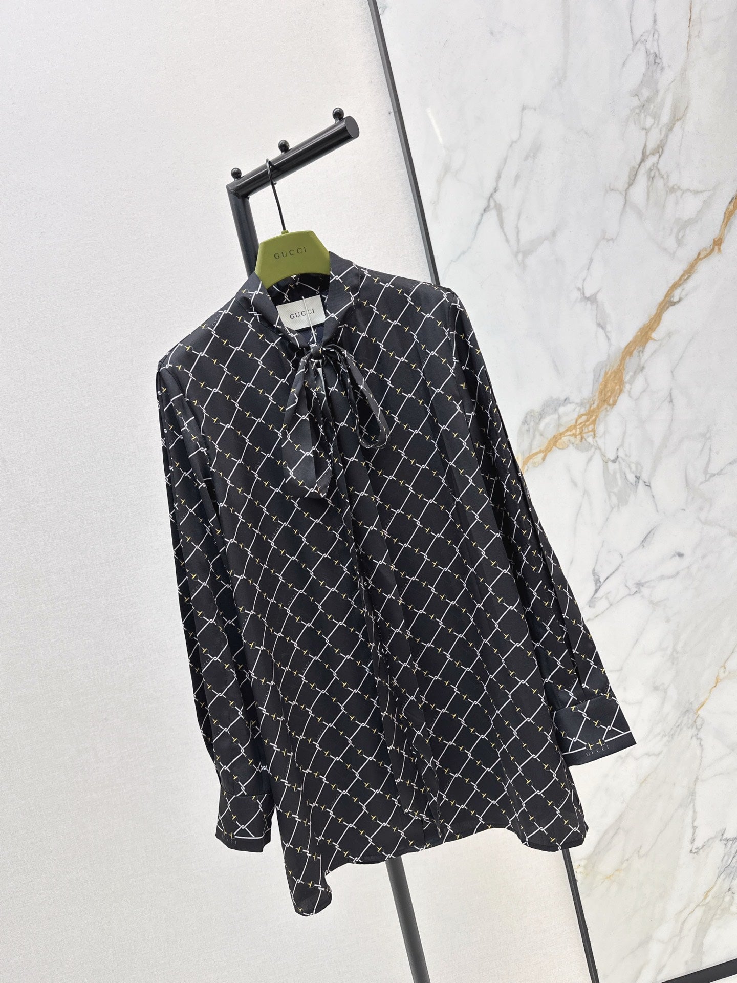 26SS NEUE Schleifenbluse