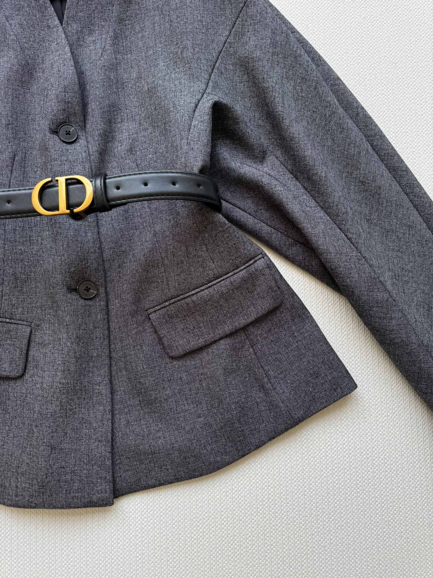 26SS NEUE Jacke mit Gürtel
