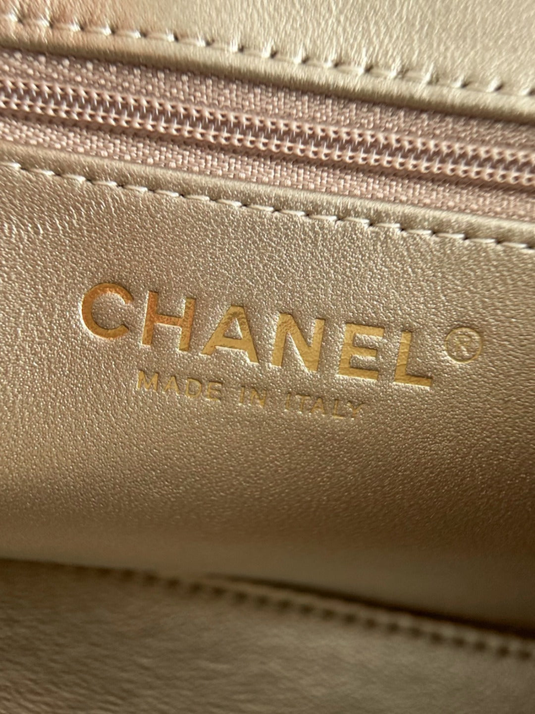 25A kelly bag with chain
