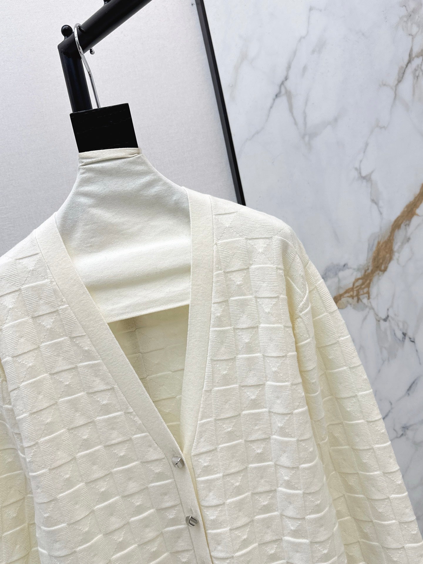 26SS NEUER karierter Strickcardigan