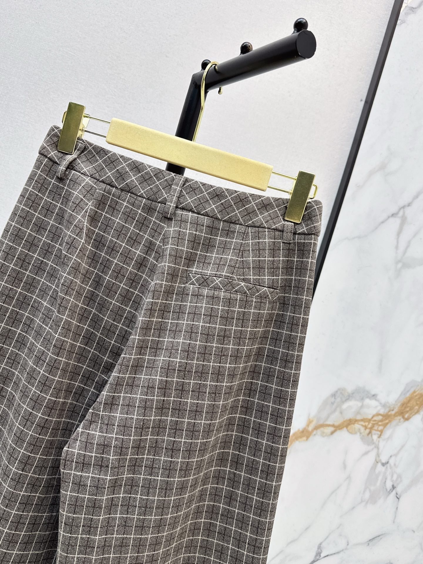 26SS NEUE karierte Hose