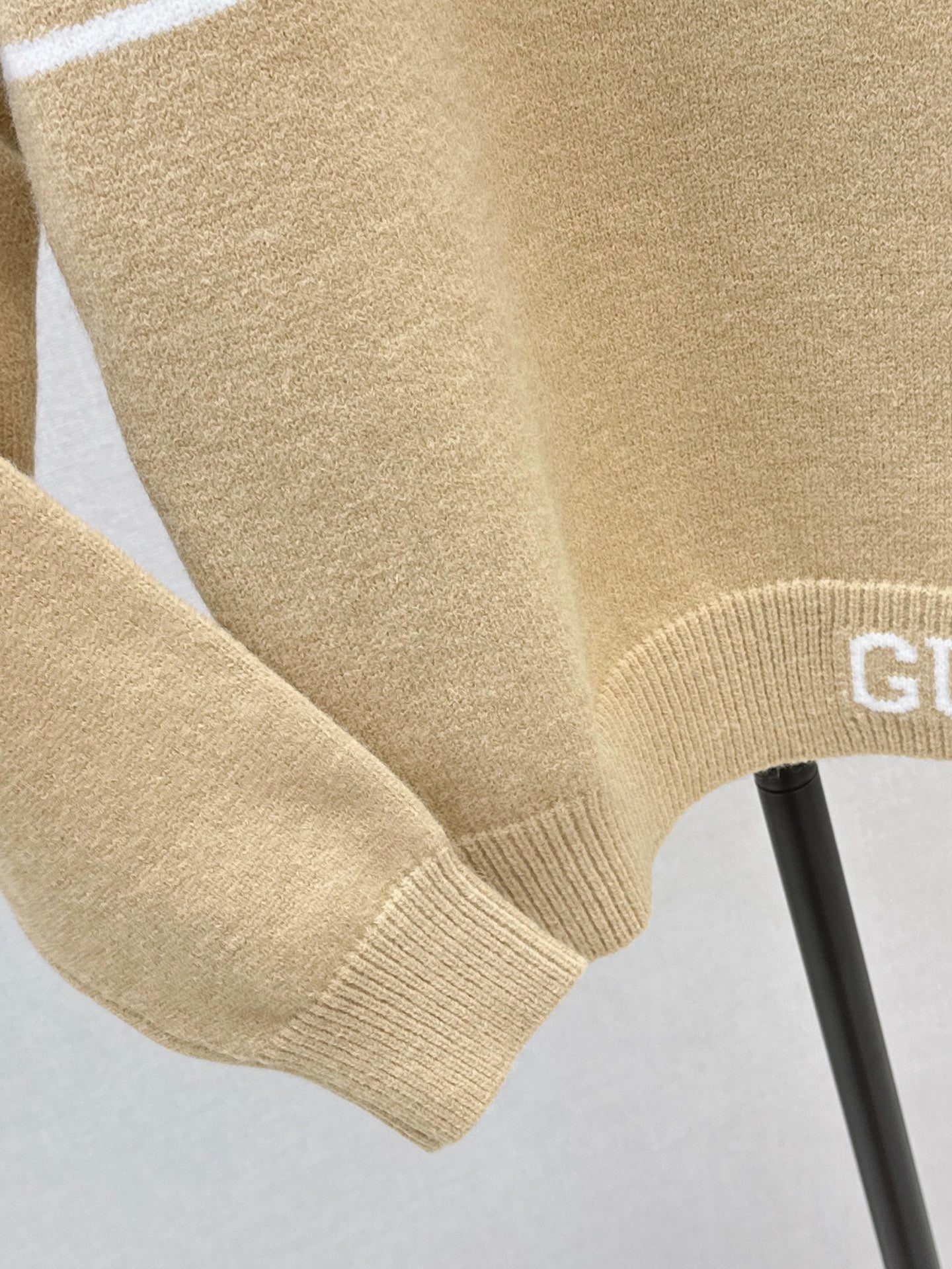 26SS NEUER Jacquardpullover