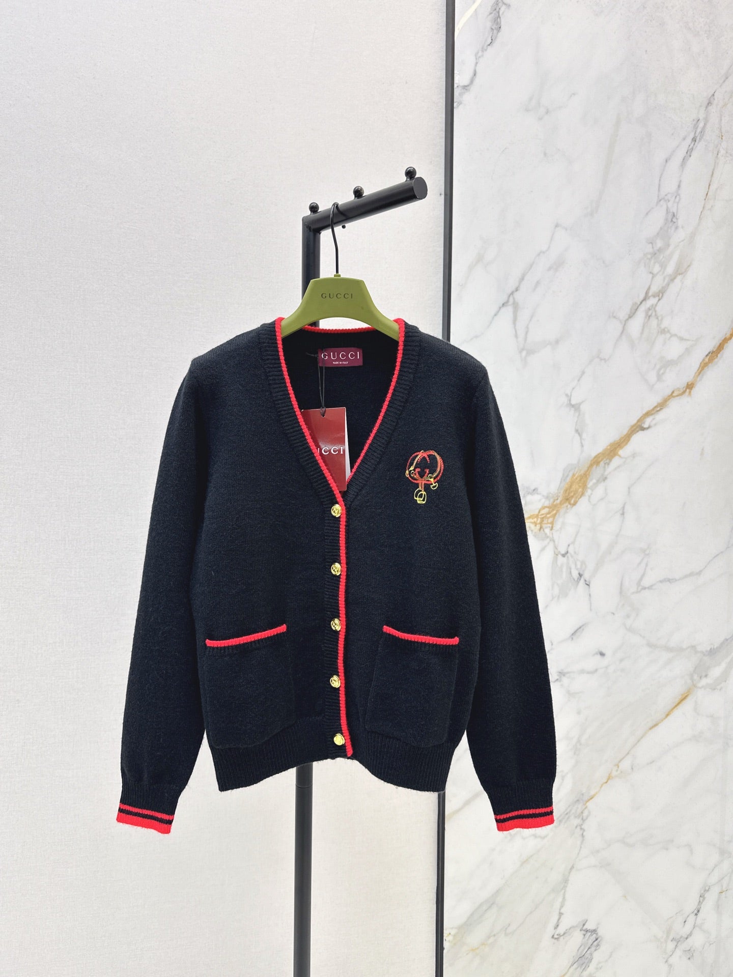 26SS NEUER V-Ausschnitt Cardigan