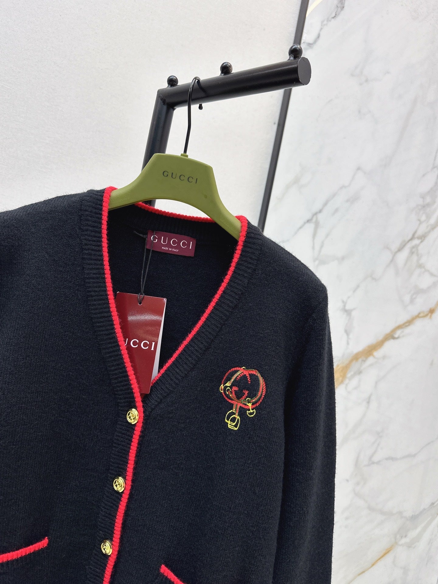 26SS NEUER V-Ausschnitt Cardigan