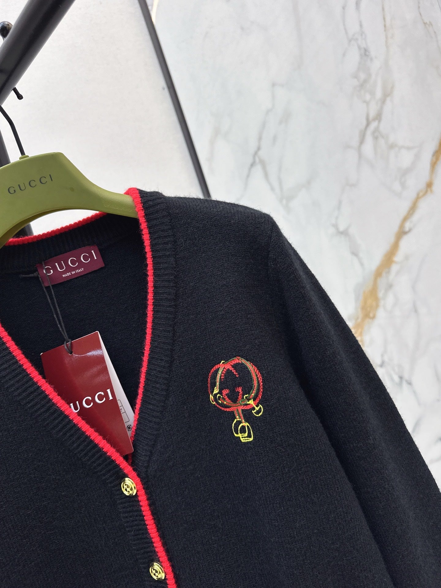 26SS NEUER V-Ausschnitt Cardigan