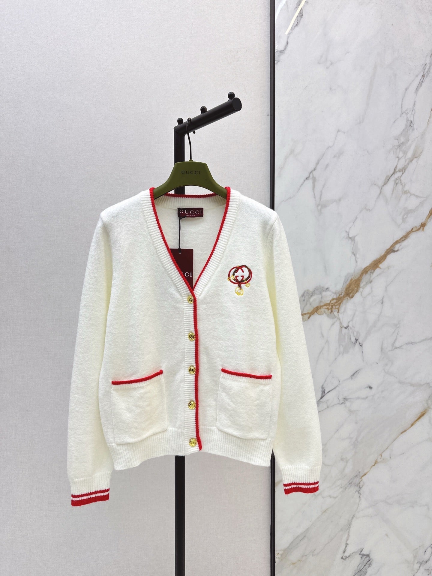26SS NEUER V-Ausschnitt Cardigan