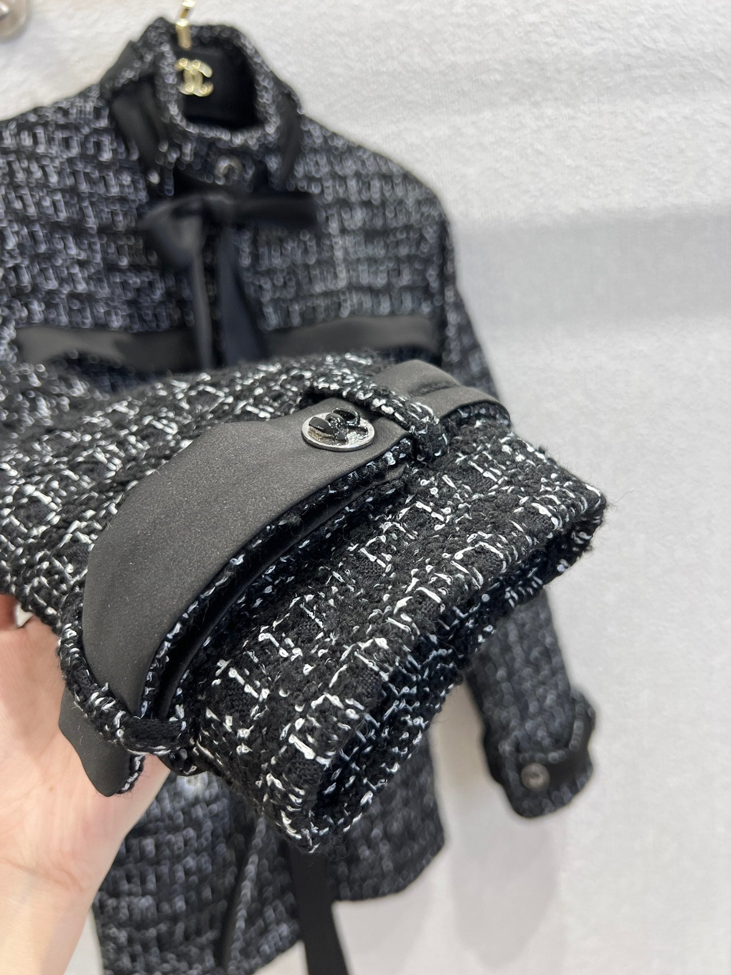🔥HEISS🔥AAA🔥26SS NEU Stehkragen-Tweedjacke mit Bandverzierung