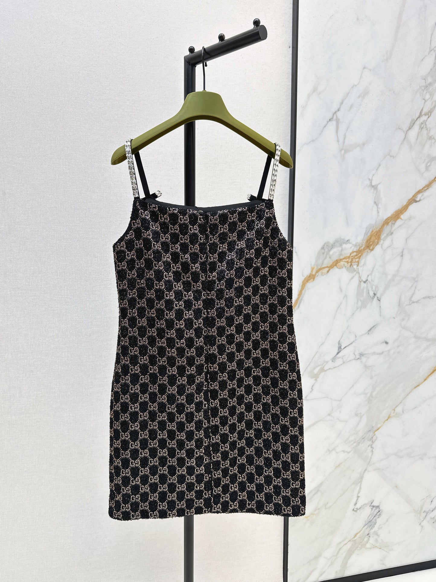 26SS NEUES diamantgewebtes Slip-Kleid aus Dimon-Kristall