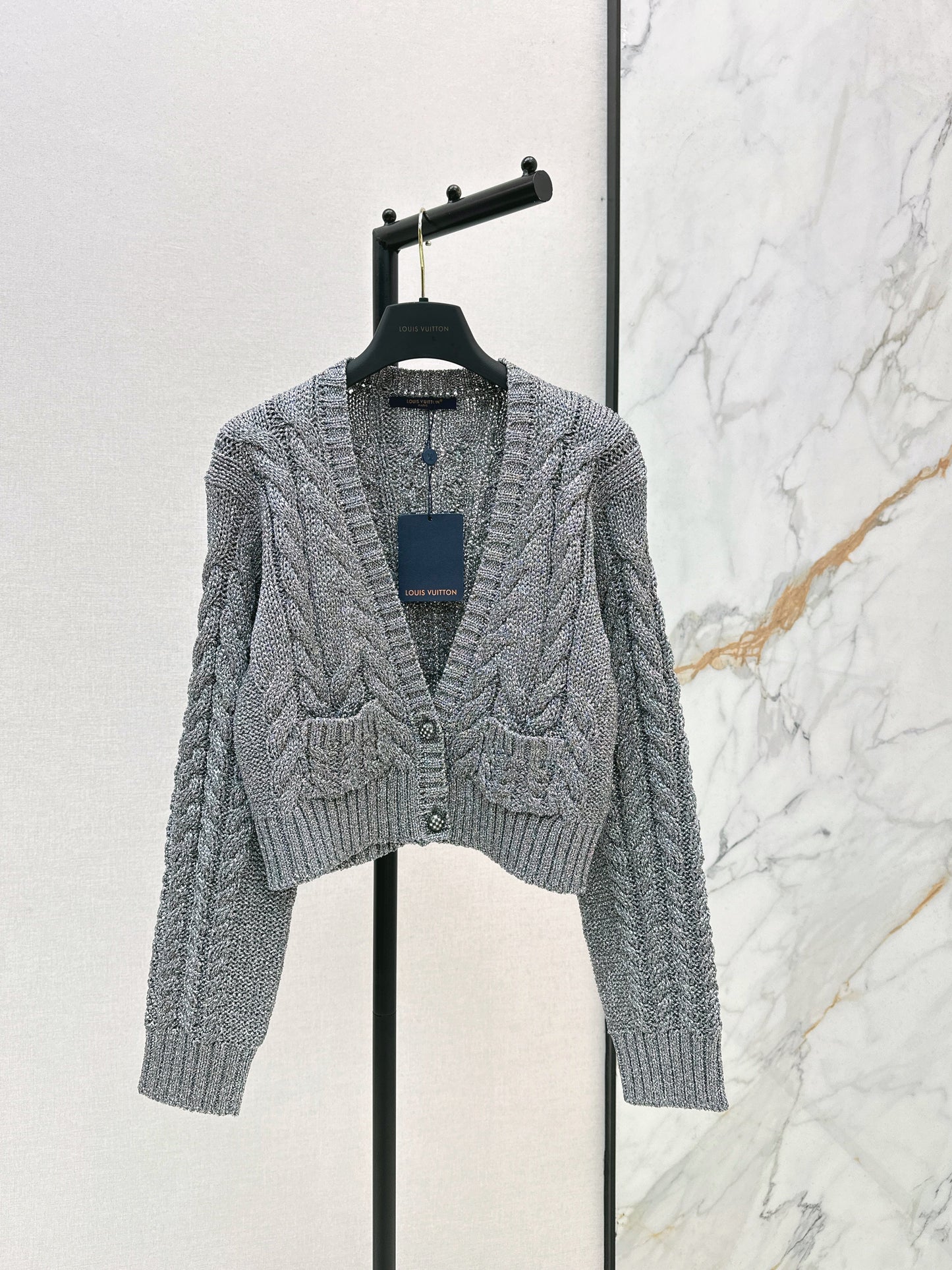 26SS NEUE Strickjacke