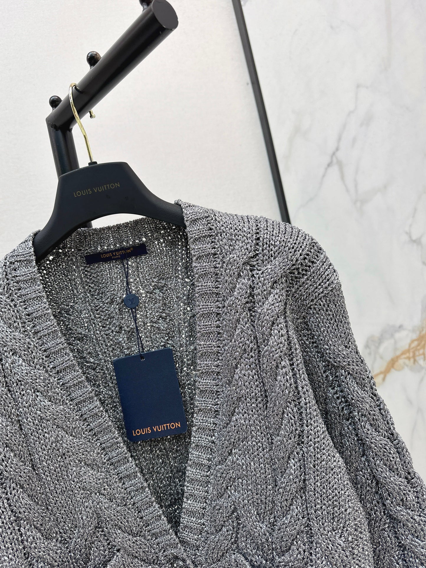 26SS NEUE Strickjacke