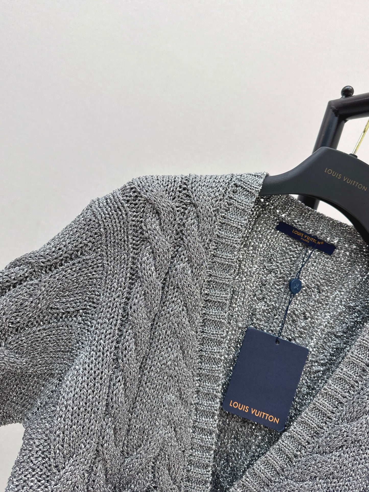 26SS NEUE Strickjacke
