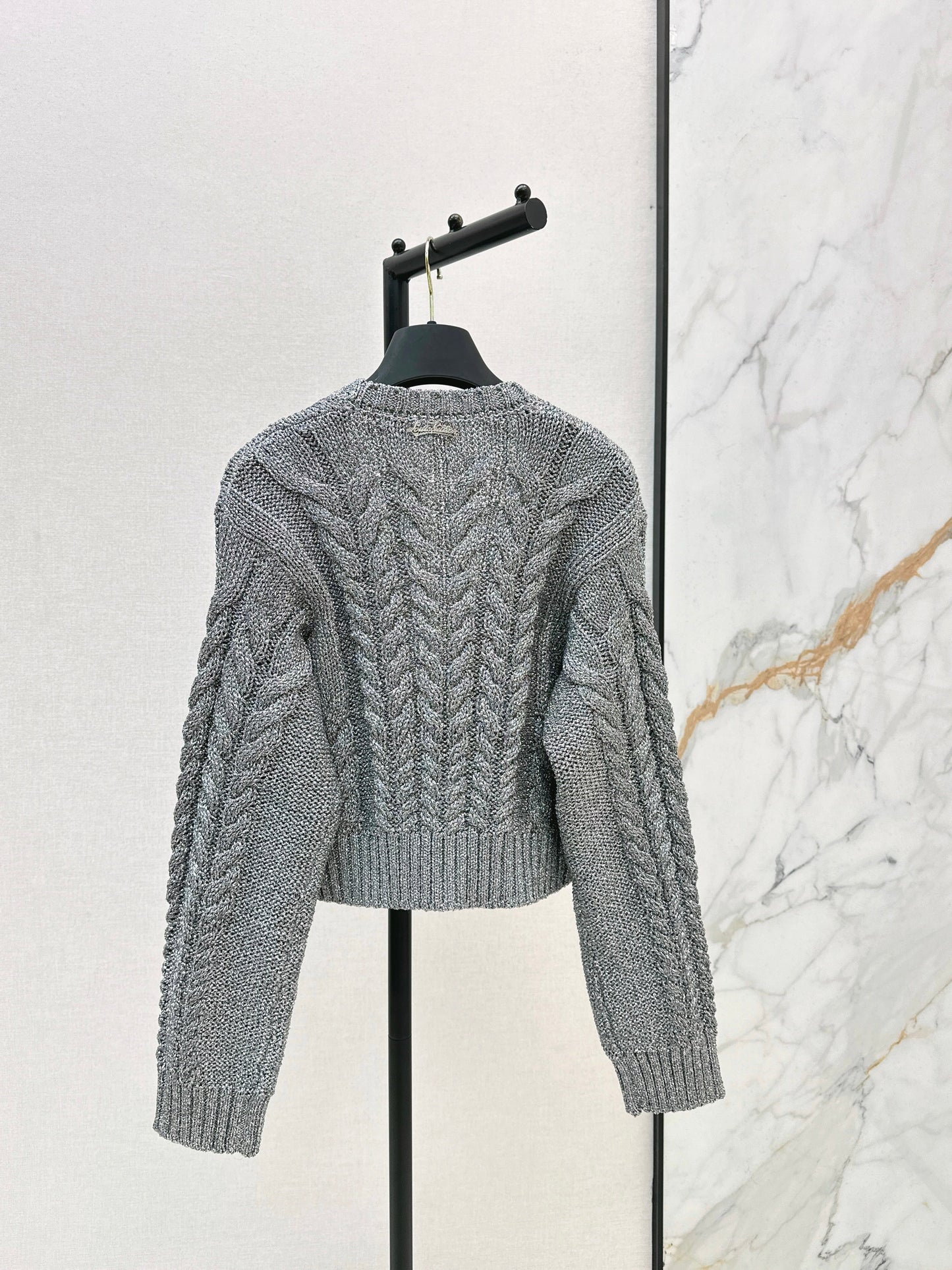 26SS NEUE Strickjacke