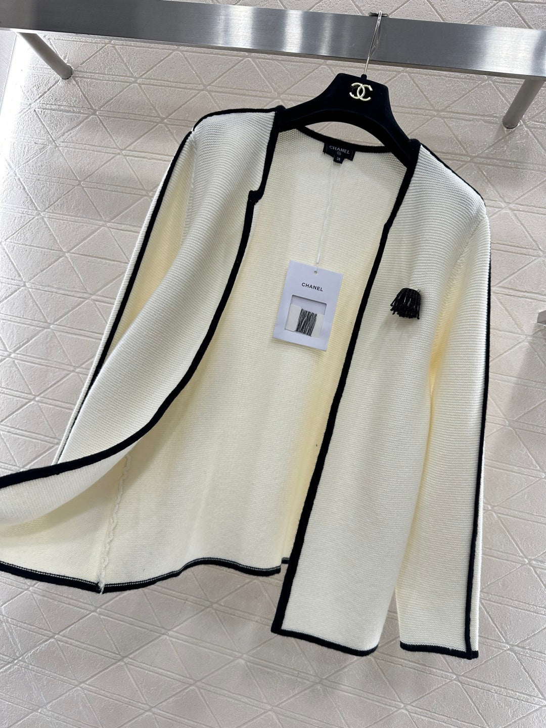26SS NEUER Wollcardigan