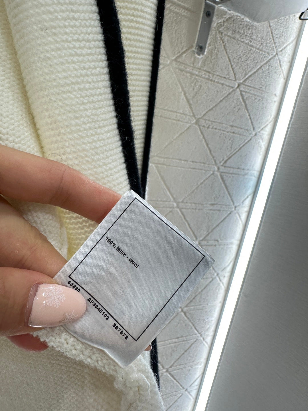 26SS NEUER Wollcardigan