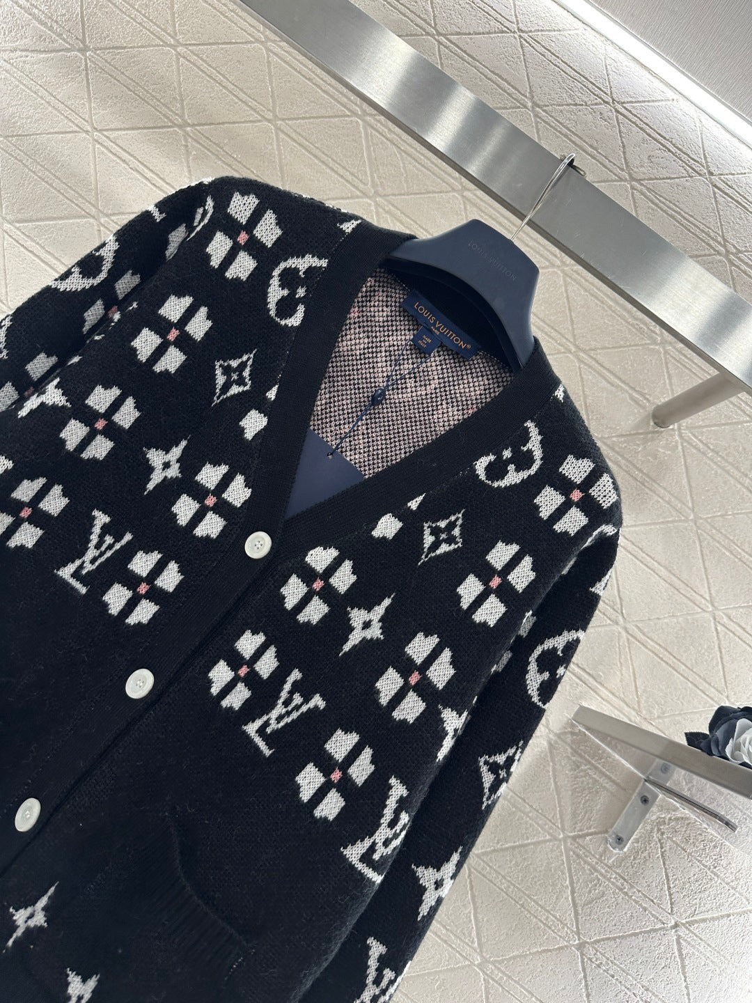 26SS NEUE Jacquard-Strickjacke
