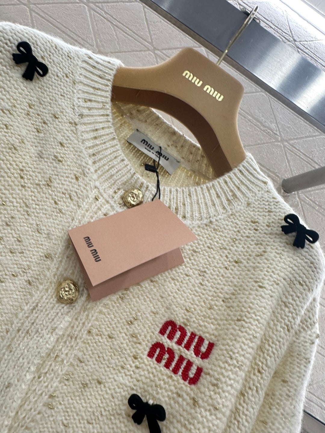 26SS NEUER 3D-Schleifen-Cardigan