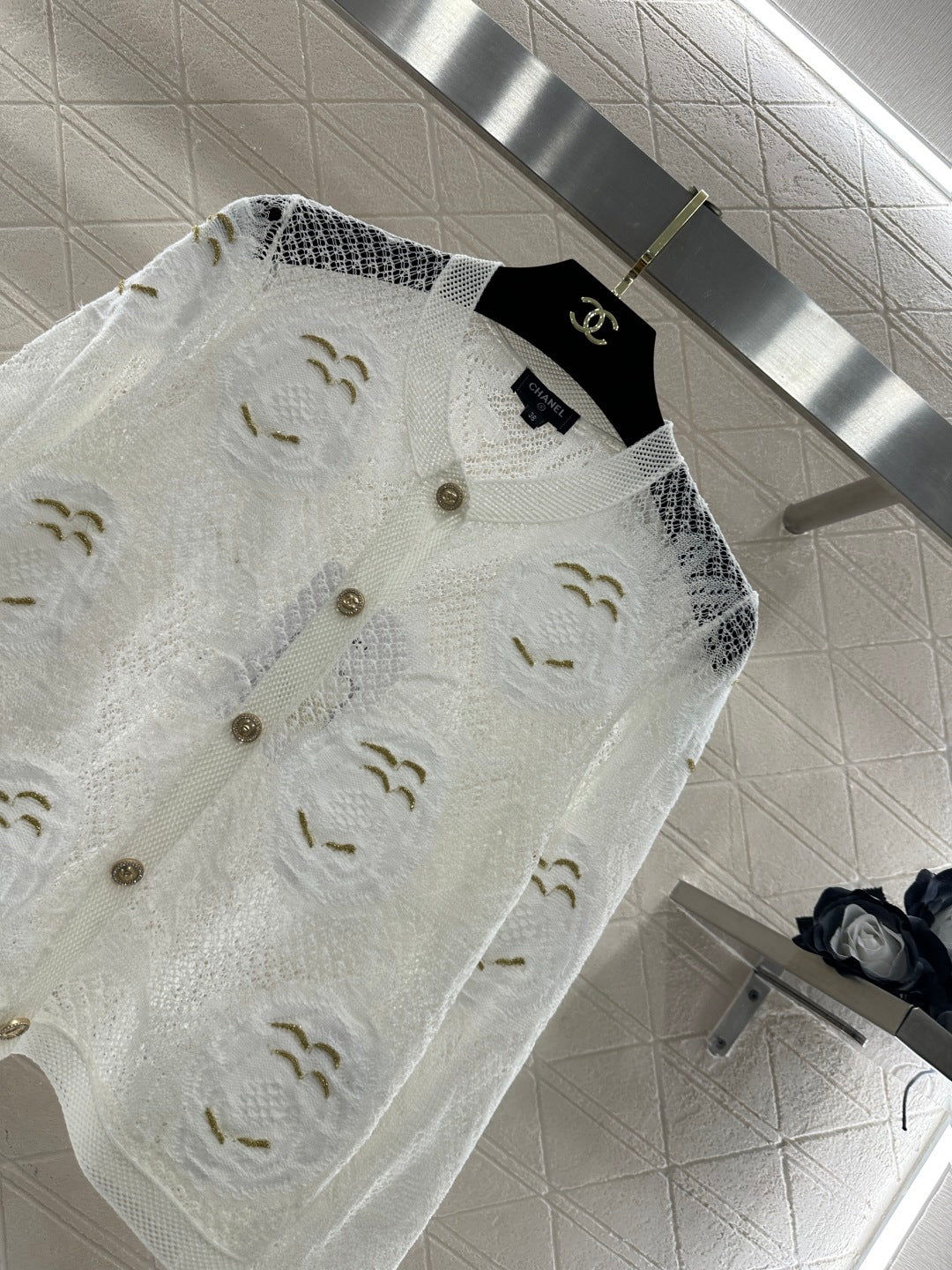 26SS NEUER Cardigan mit 3D-Blumenstickerei