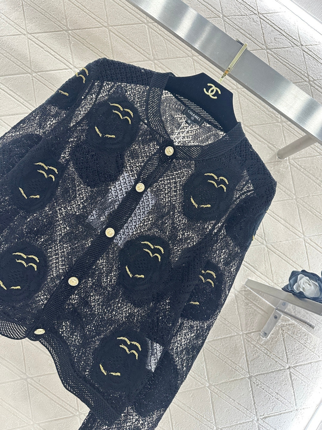 26SS NEUER Cardigan mit 3D-Blumenstickerei