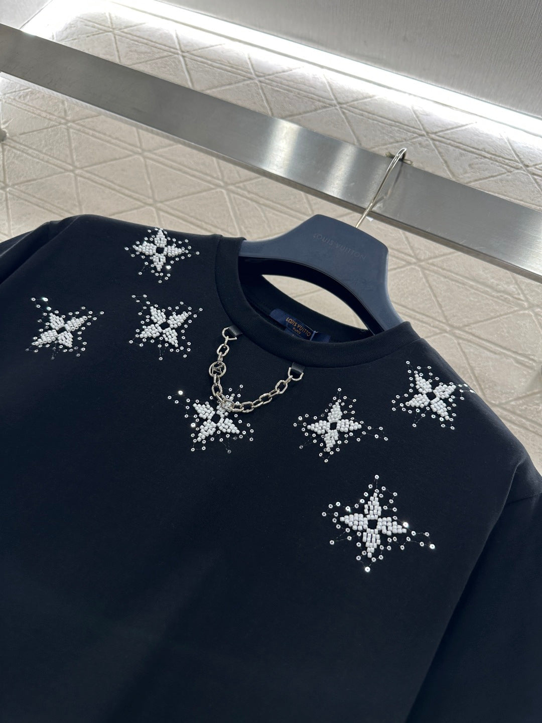 26SS NEUE bestickte T-Shirts