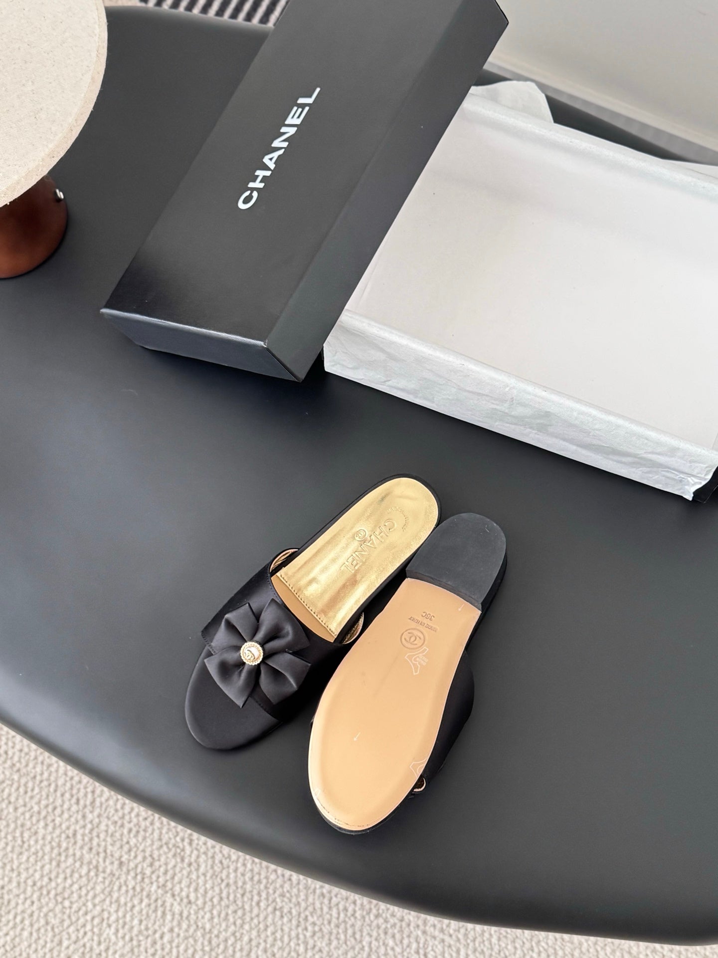 26SS NEUE Hausschuhe
