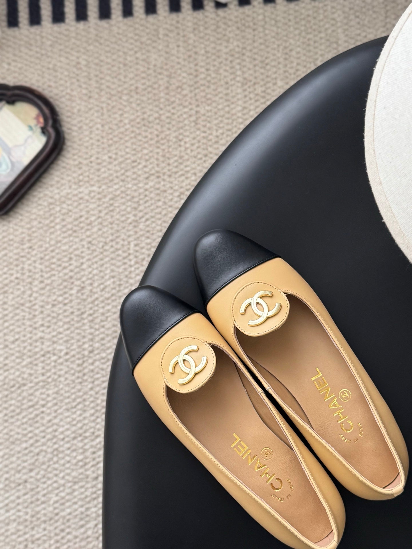 26SS NEUE Vintage Flats