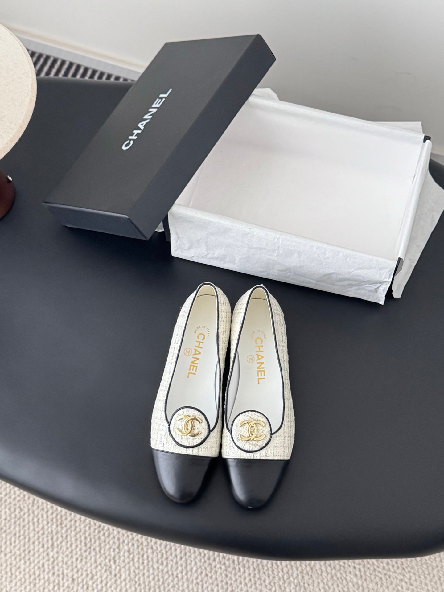 26SS NEUE Vintage-Ballerinas