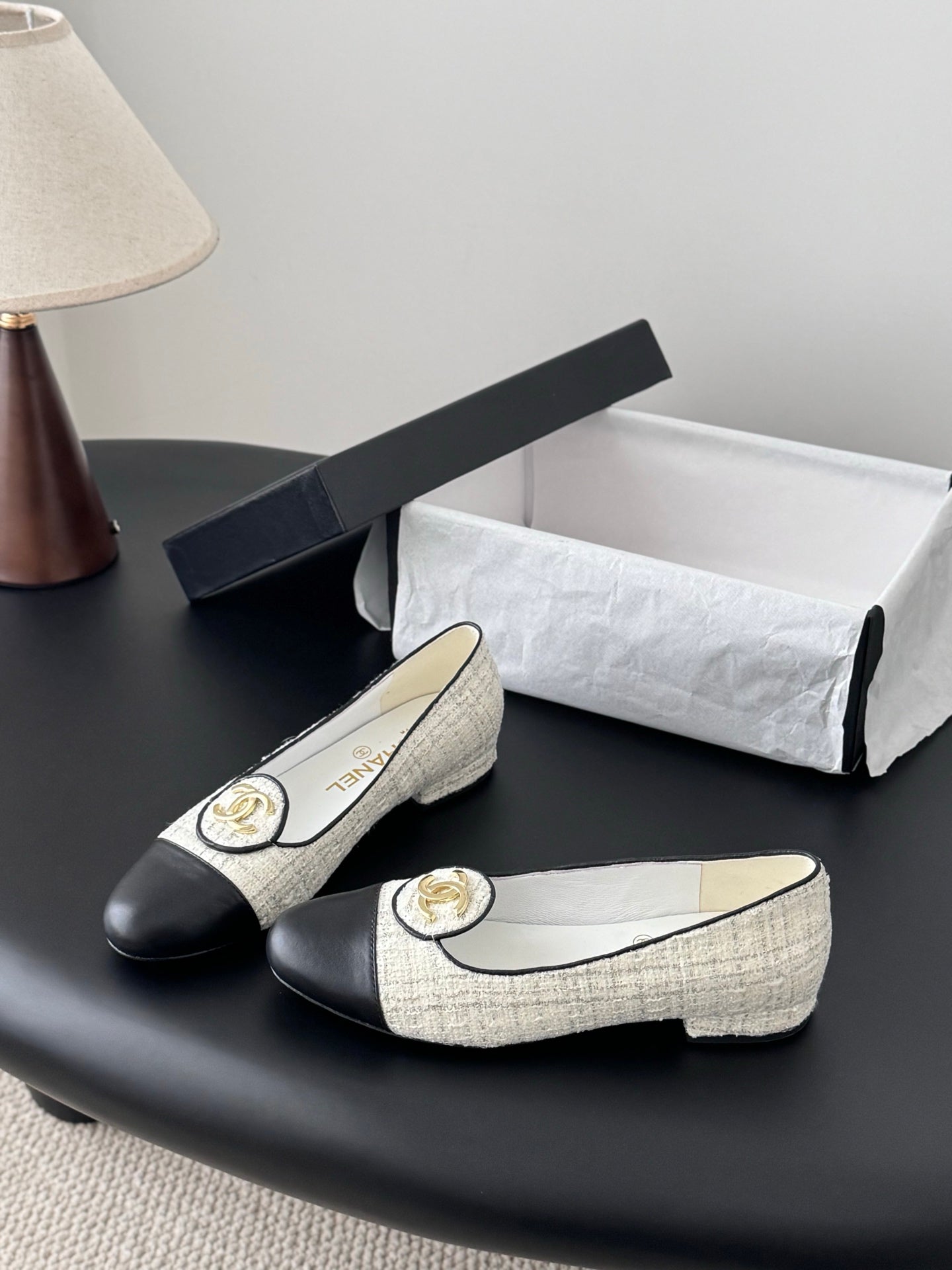 26SS NEUE Vintage-Ballerinas