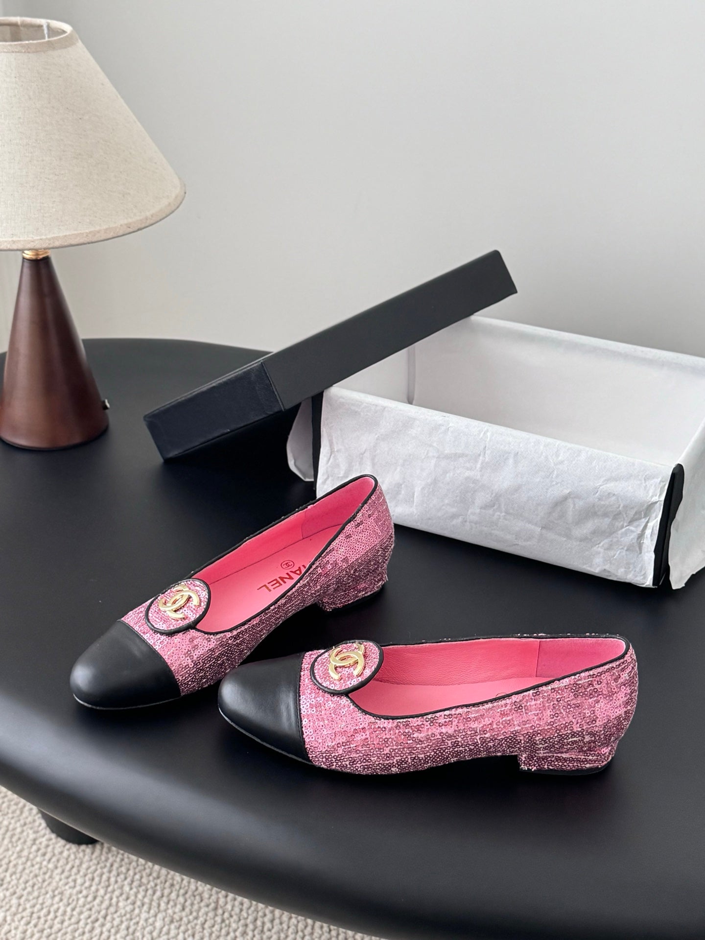 26SS NEUE Vintage-Ballerinas
