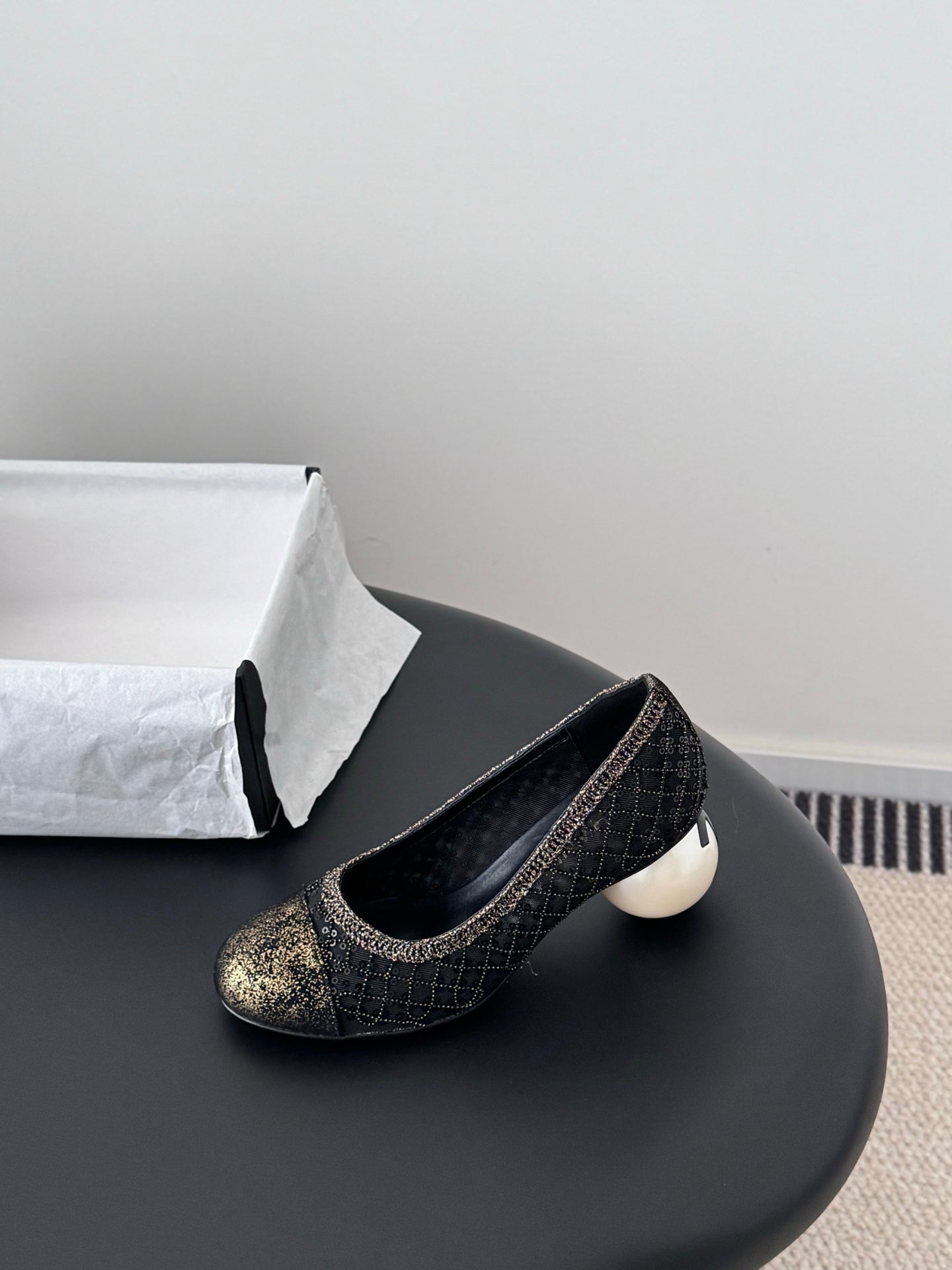 26SS NEU Perlen-Mary-Jane-Schuh mit Blockabsatz (Höhe: 7 cm)