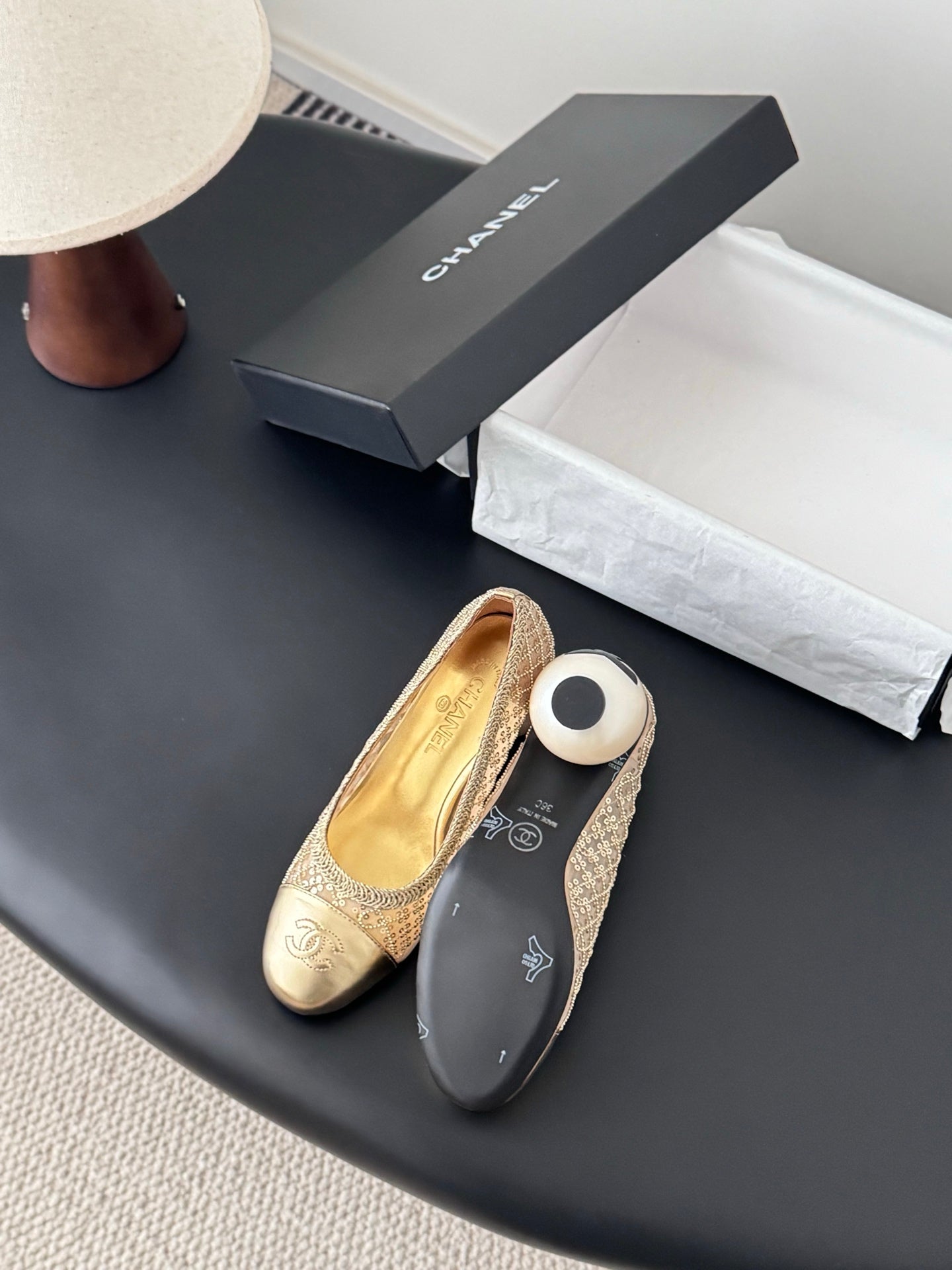 26SS NEU Perlen-Mary-Jane-Schuh mit Blockabsatz (Höhe: 7 cm)