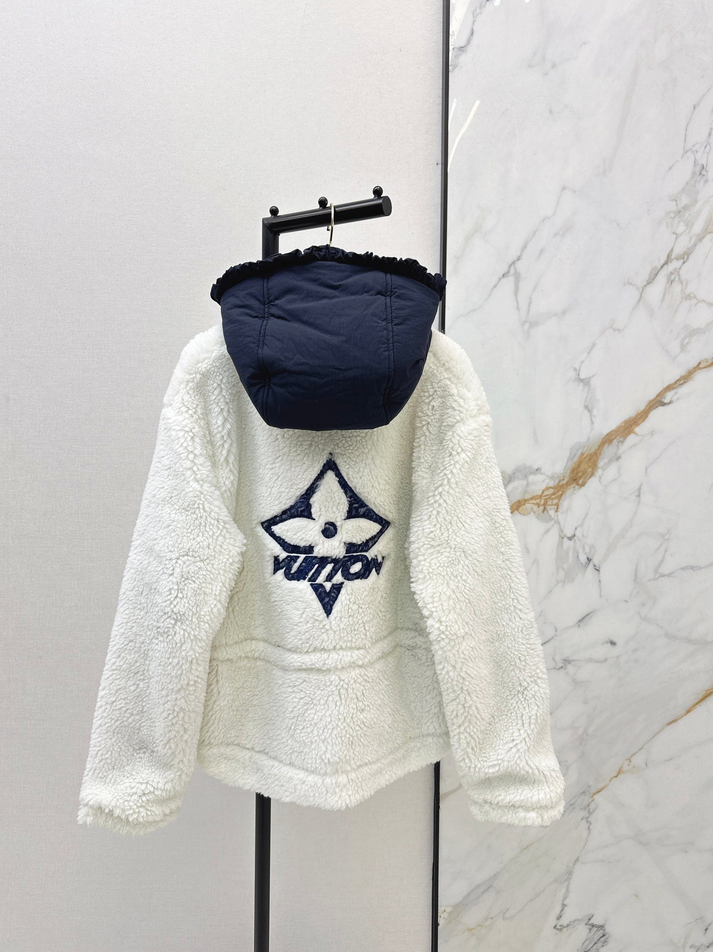 26SS NEUE Fleece-Kapuzenjacke