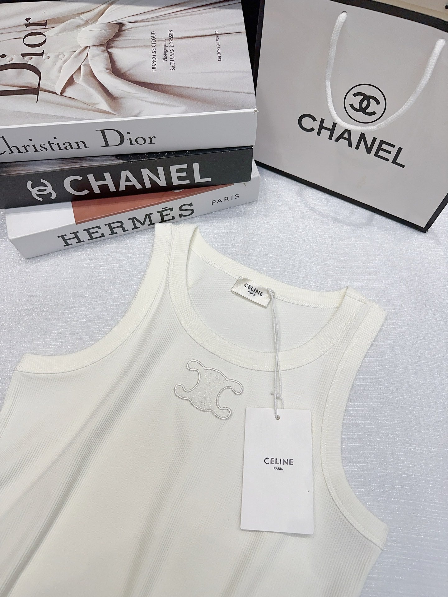 26SS NEW Customized mercerized cotton sleeveless vest with Arc de Triomphe logo pattern embroidered on the chest
