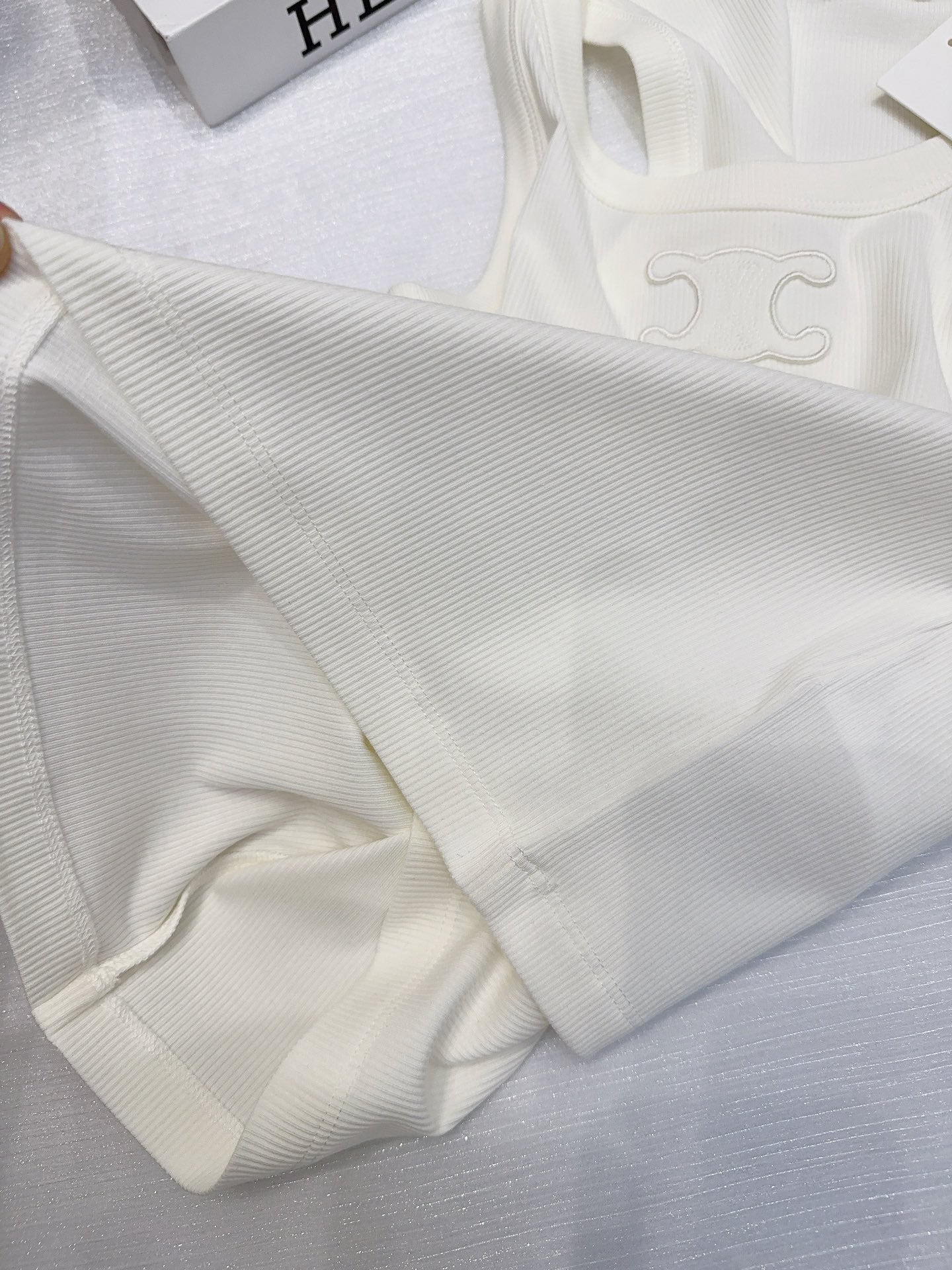 26SS NEW Customized mercerized cotton sleeveless vest with Arc de Triomphe logo pattern embroidered on the chest