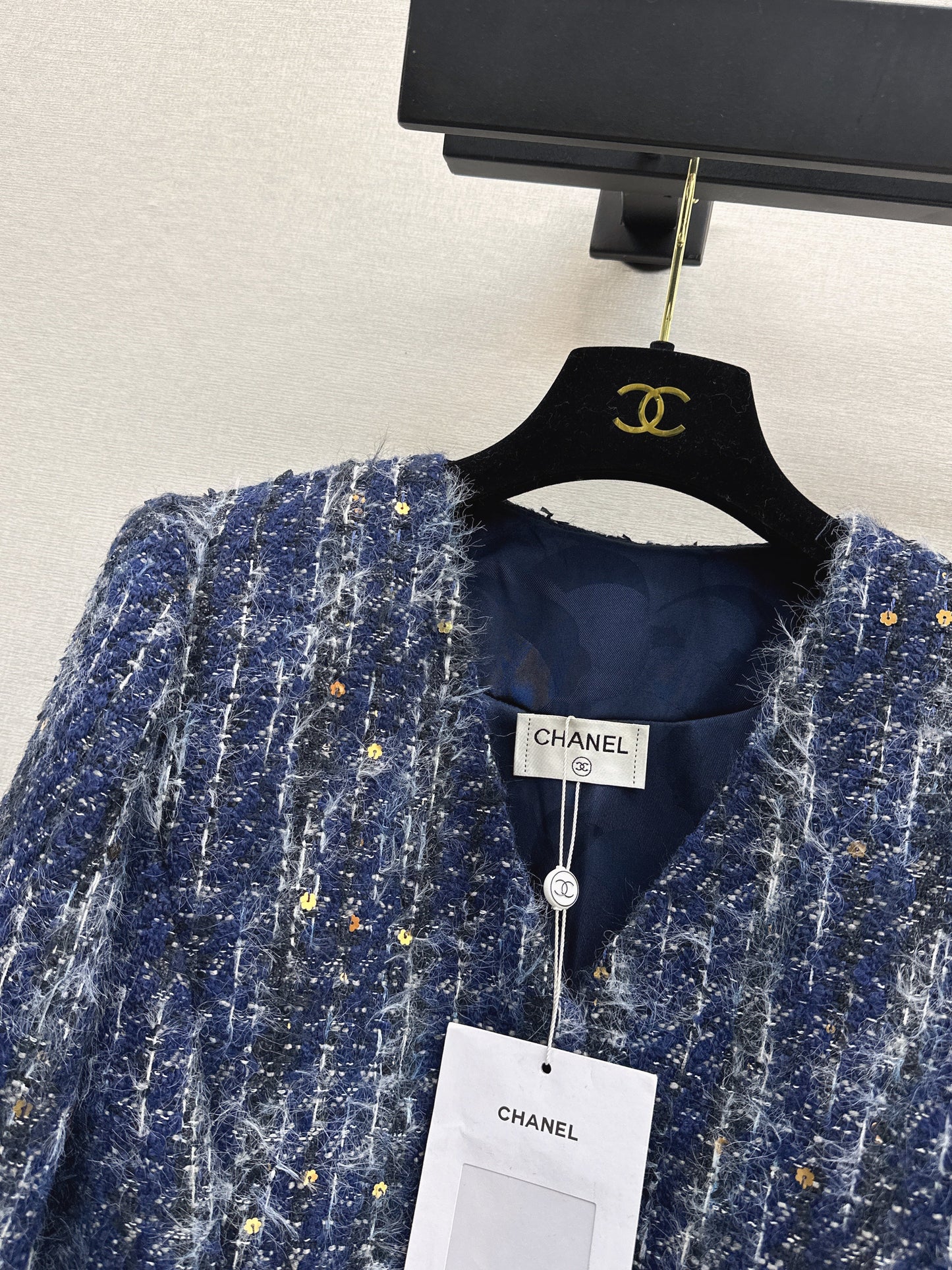 26SS NEU Kurze dreidimensionale Taille 🩵 V-Ausschnitt gewebte Wolljacke
