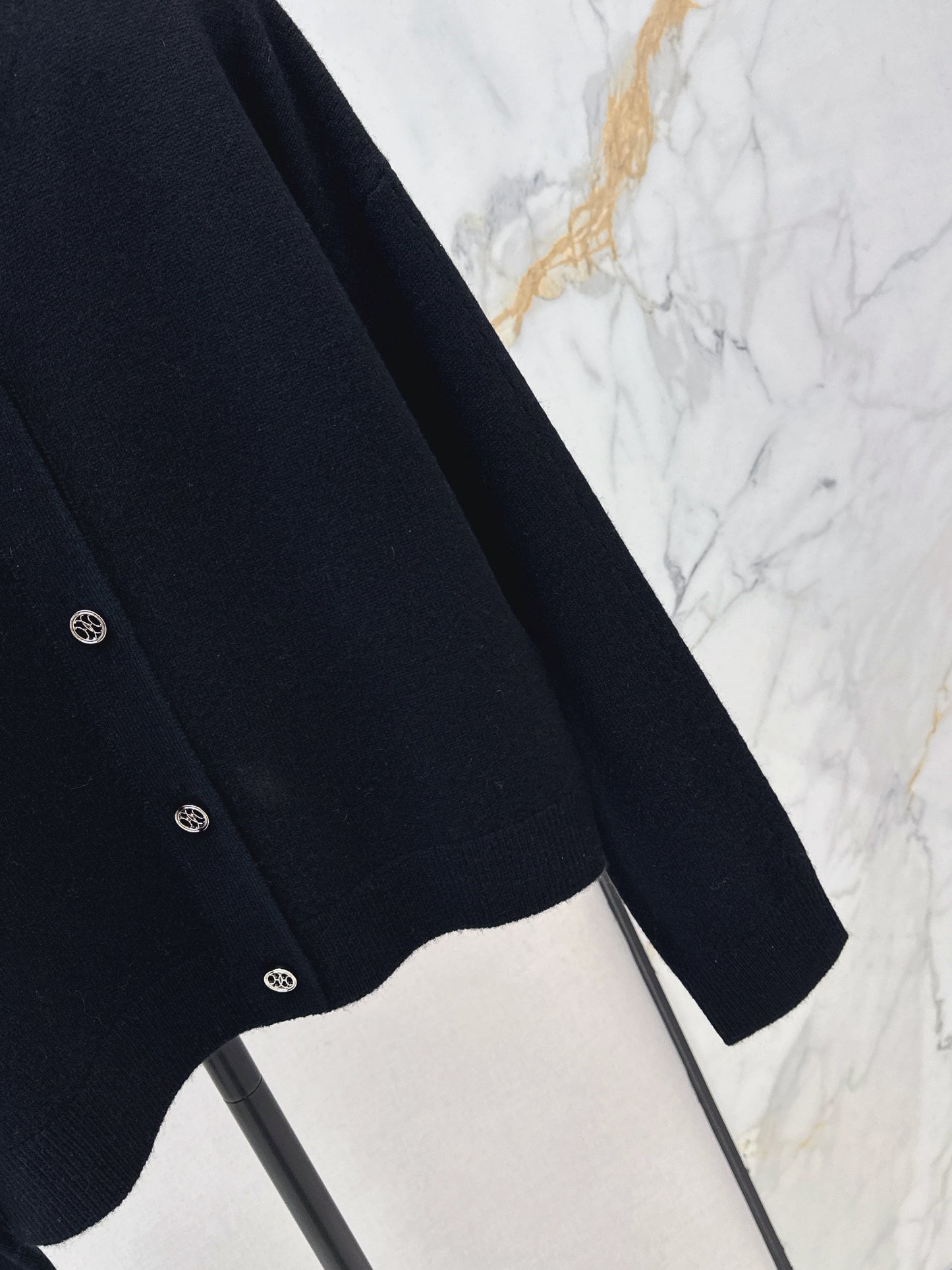 26SS NEUER Strickcardigan