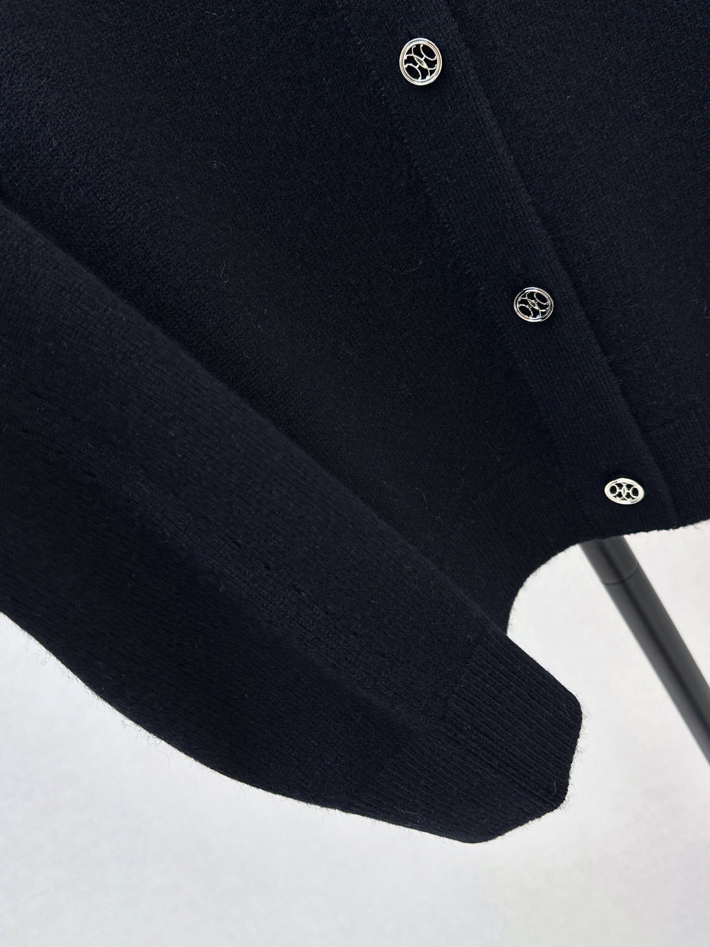 26SS NEUER Strickcardigan