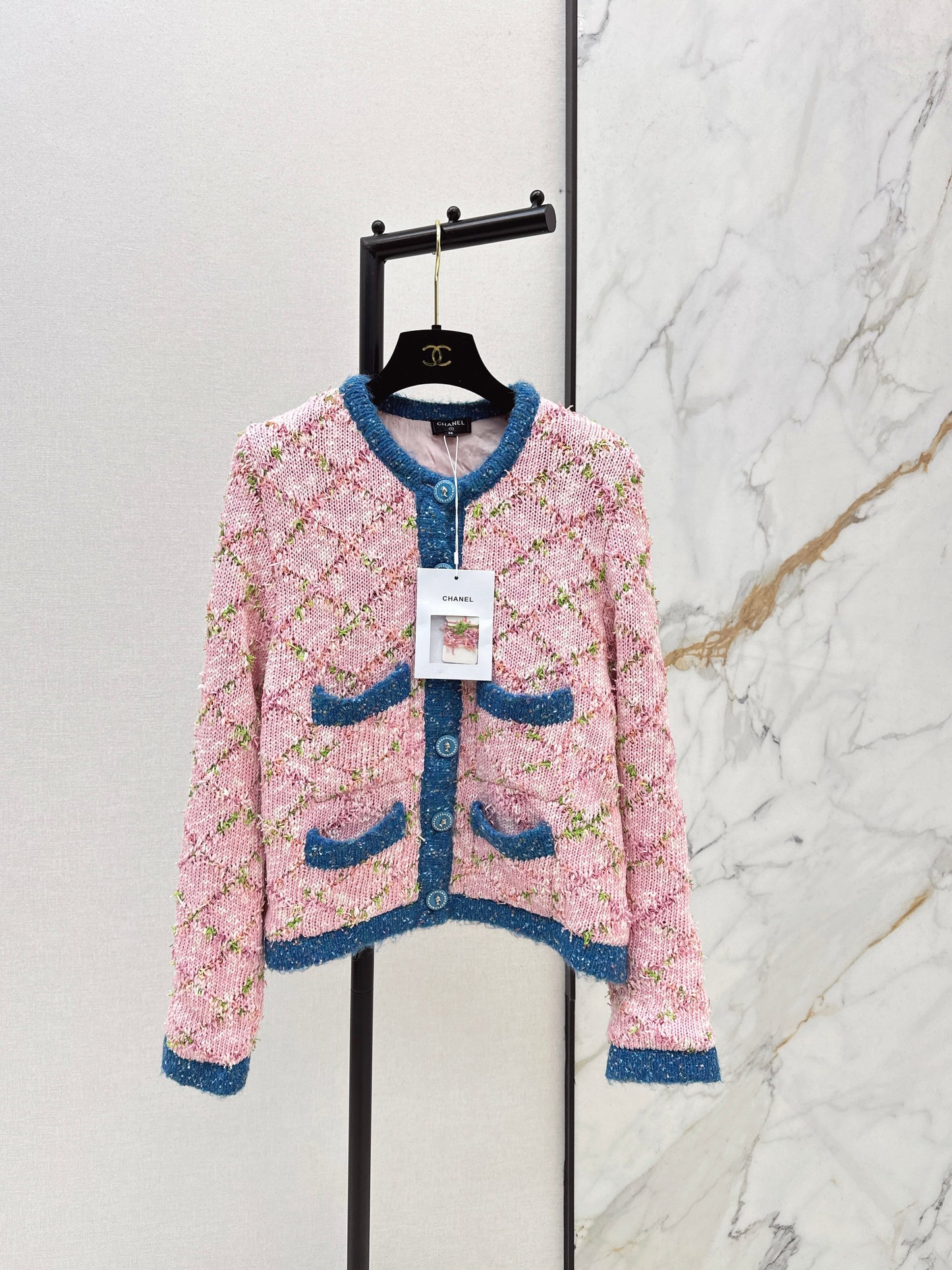 26SS NEUER Strickcardigan