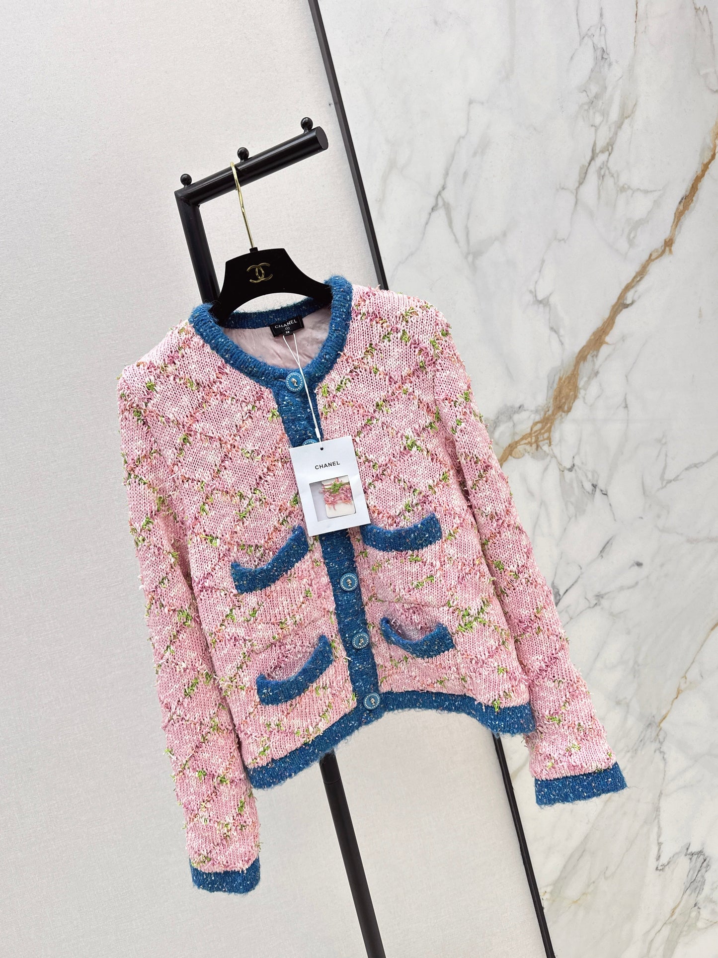26SS NEUER Strickcardigan