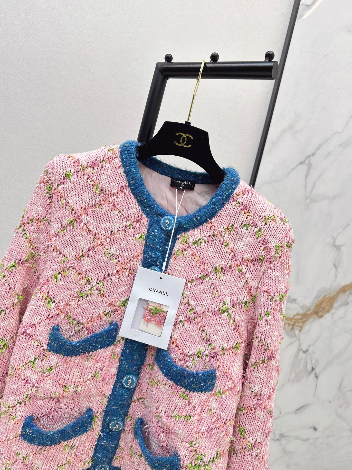 26SS NEUER Strickcardigan