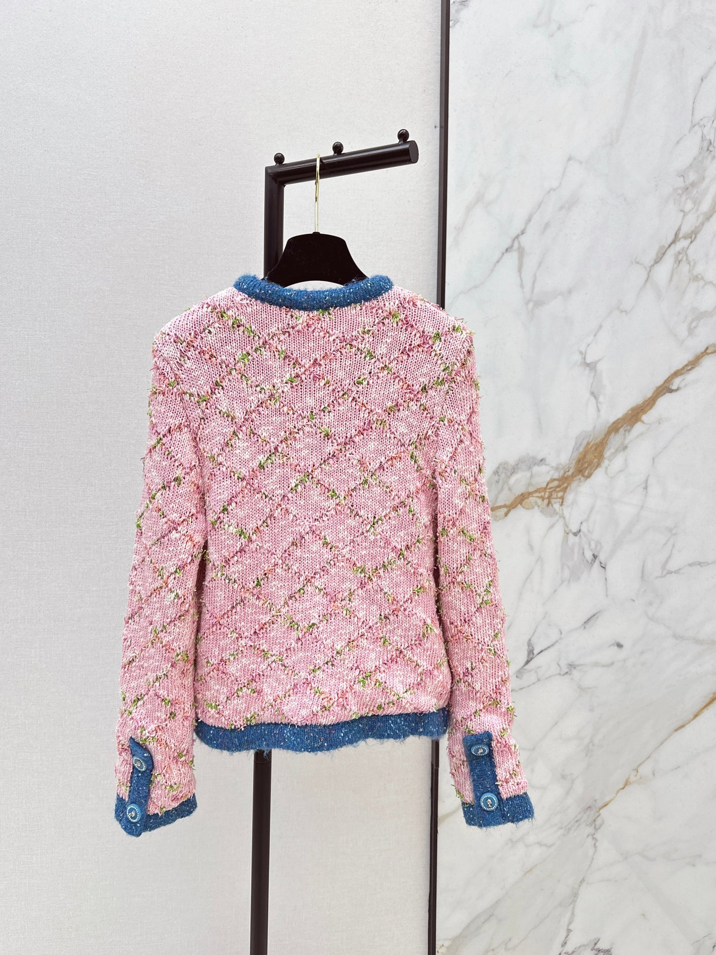 26SS NEUER Strickcardigan