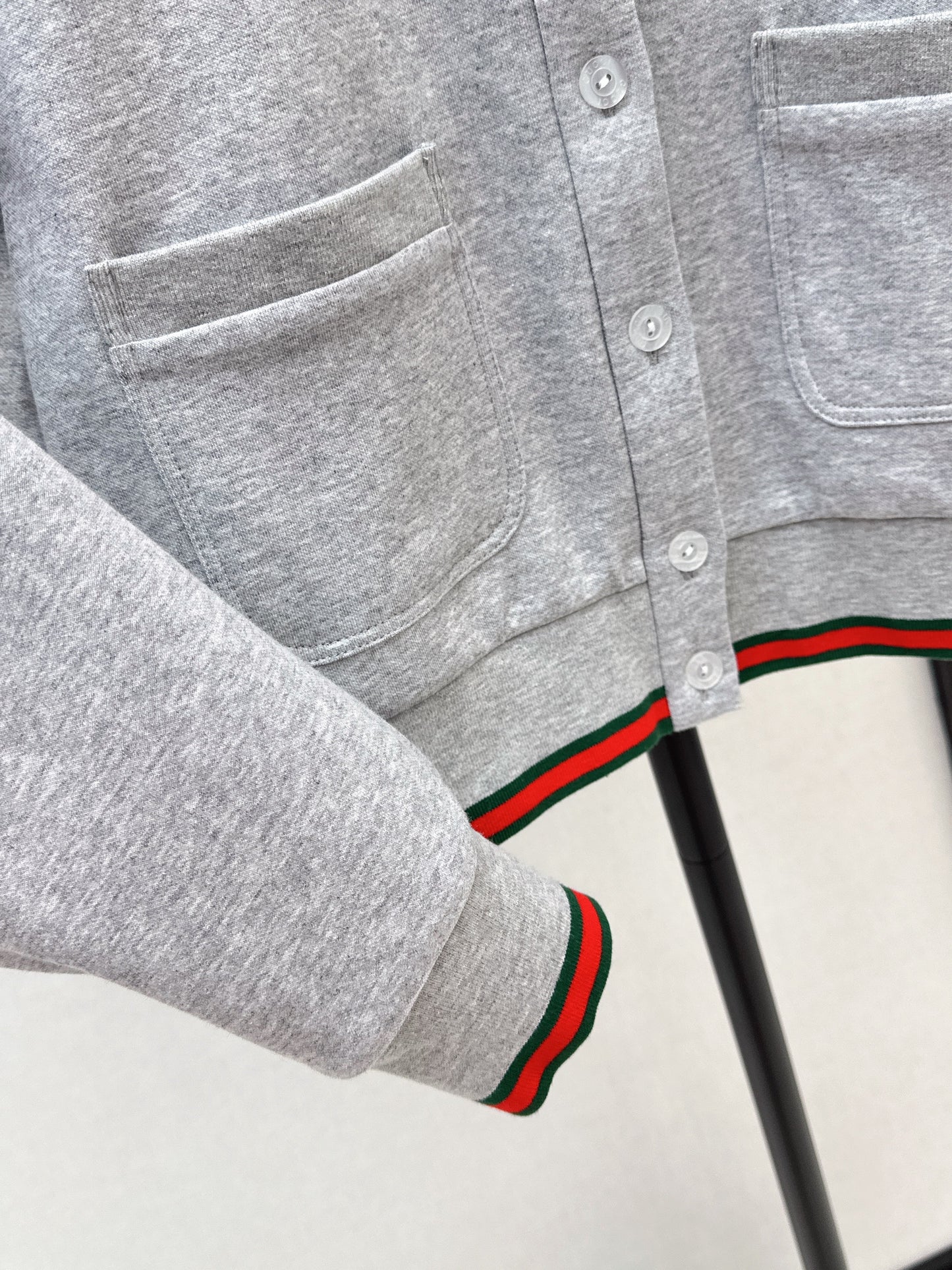 26SS NEUER Freizeit-Cardigan