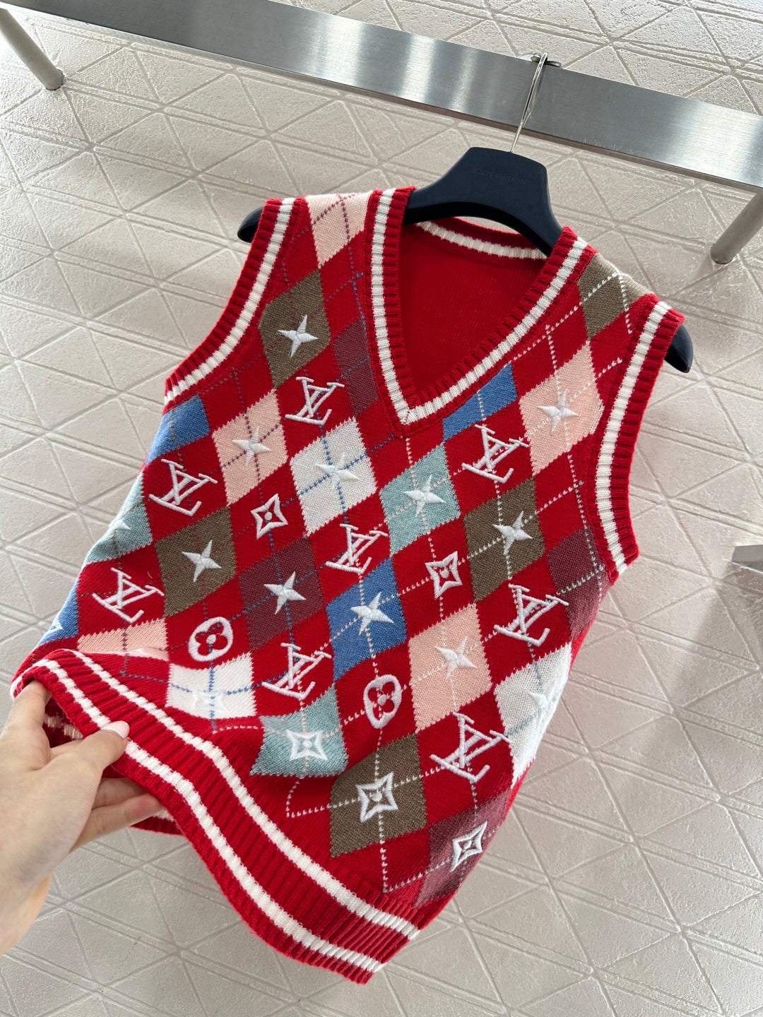 26SS NEW Embroidered Knit Vest