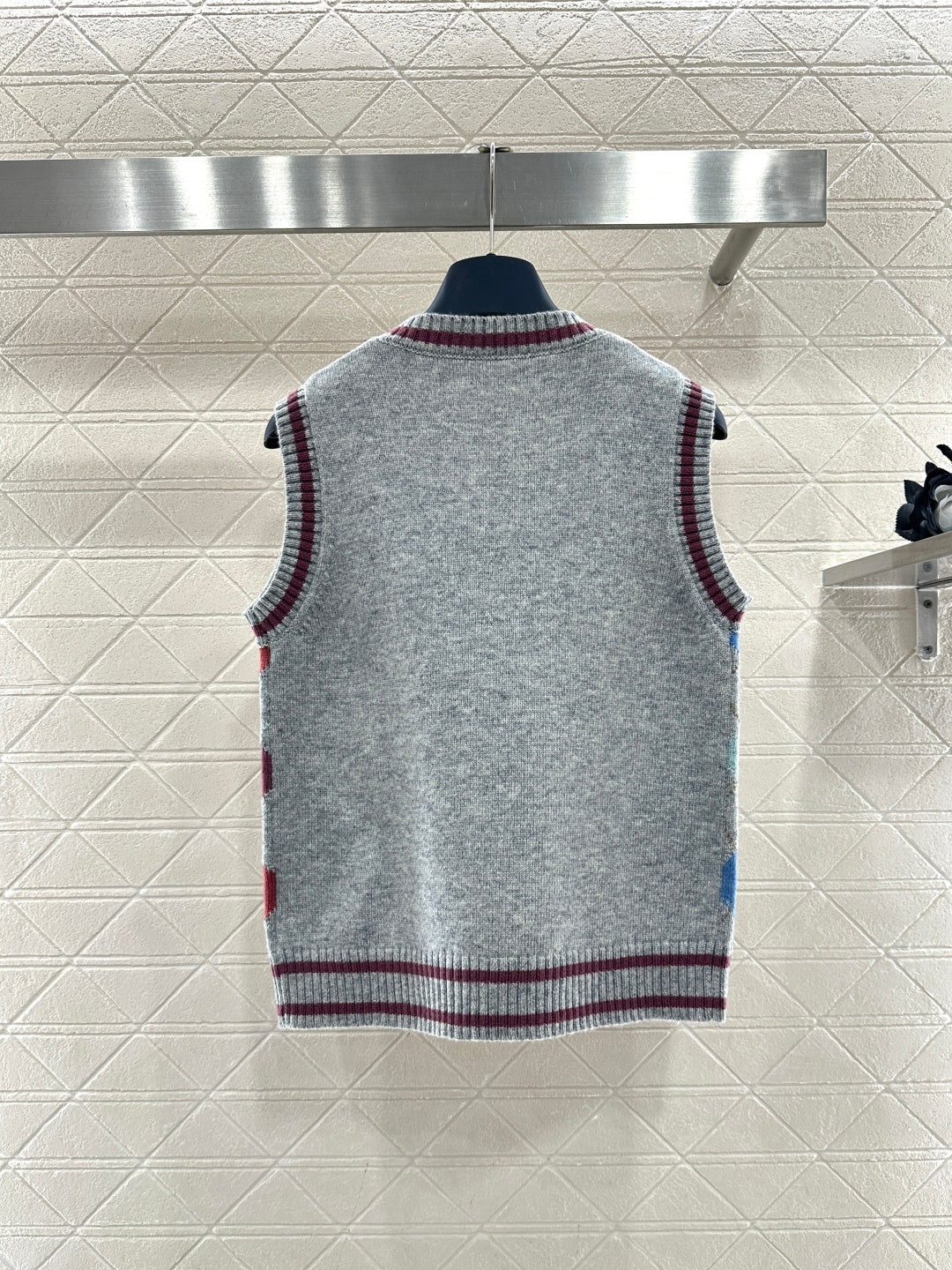 26SS NEW Embroidered Knit Vest