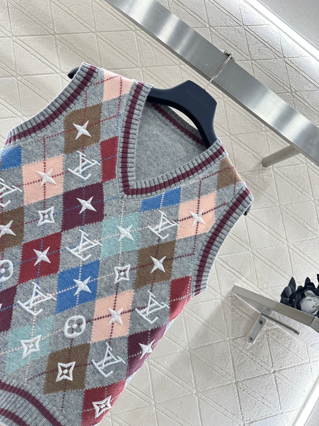 26SS NEW Embroidered Knit Vest