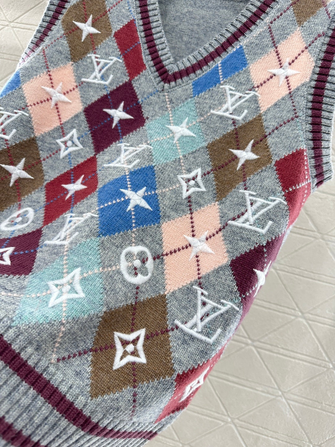 26SS NEW Embroidered Knit Vest