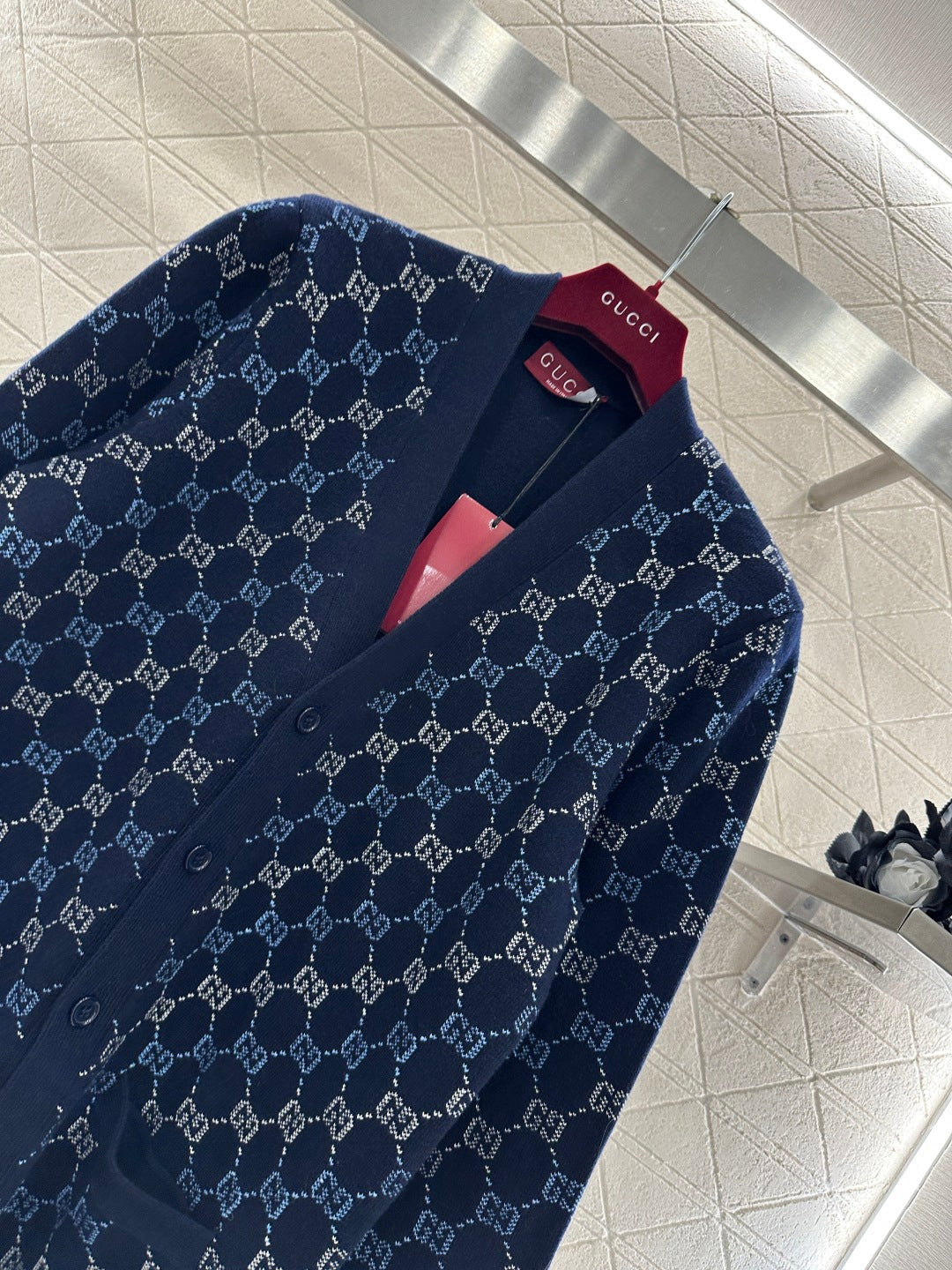 26SS NEUER Strickcardigan