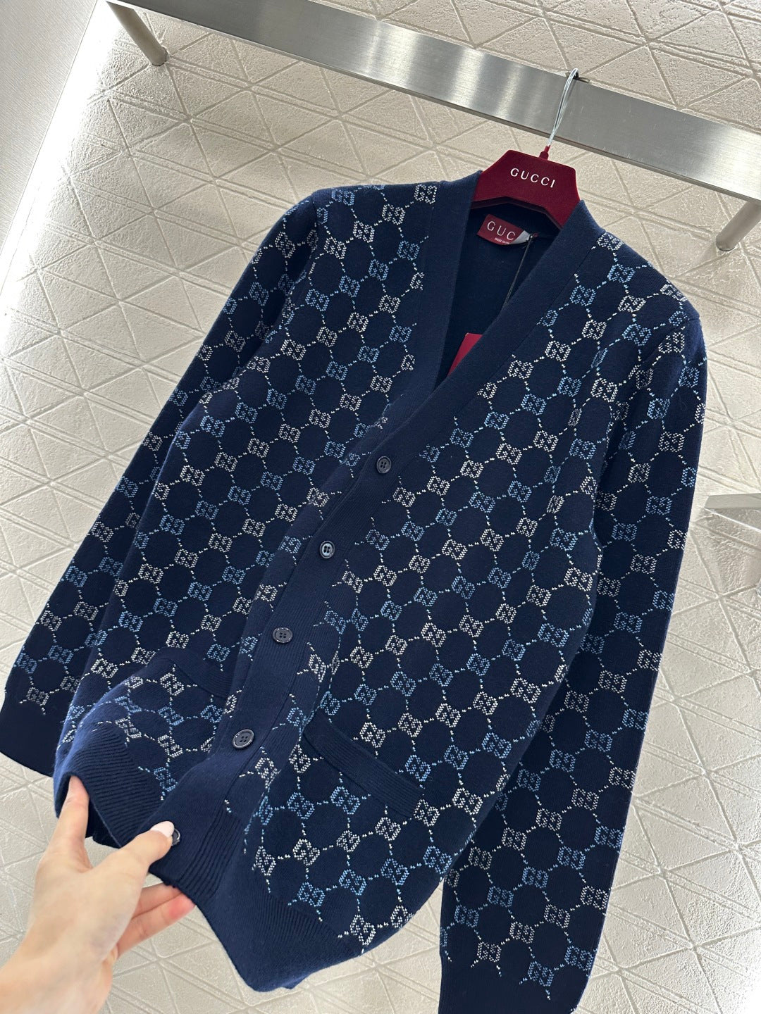 26SS NEUER Strickcardigan