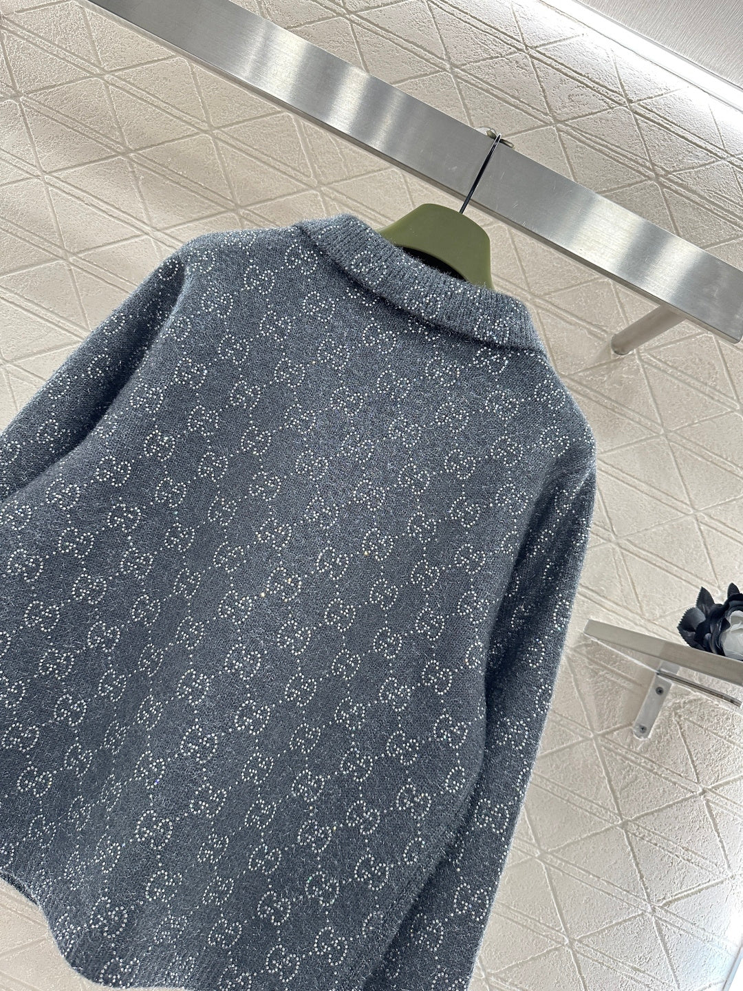 26SS NEUE Strickjacke