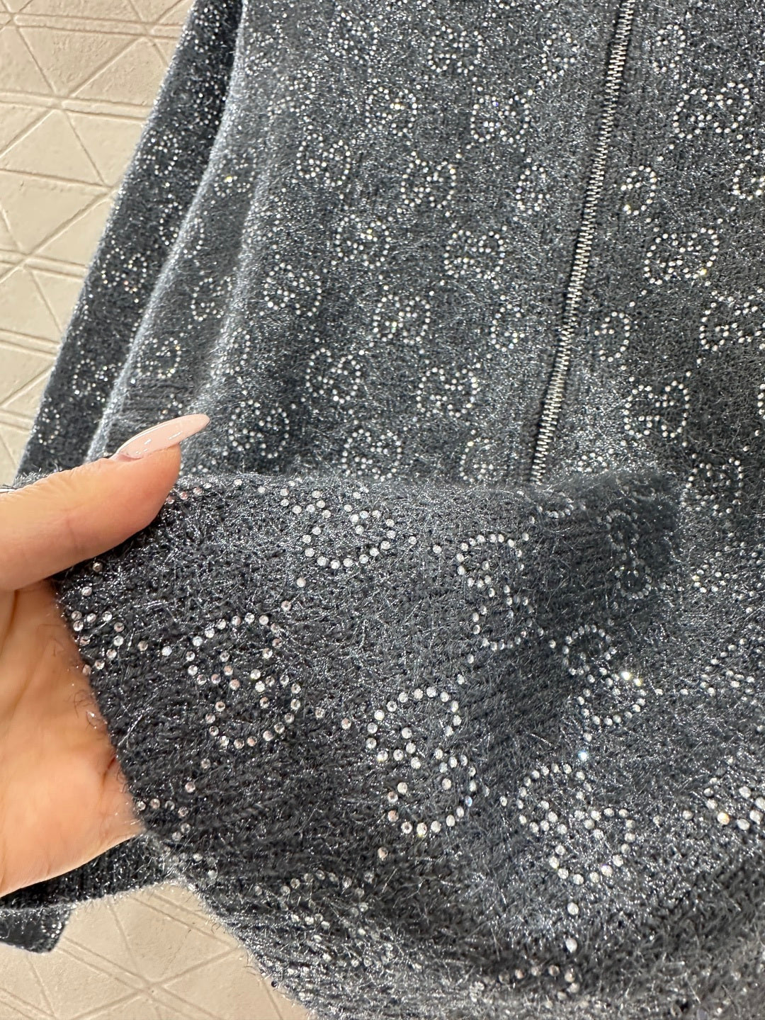 26SS NEUE Strickjacke