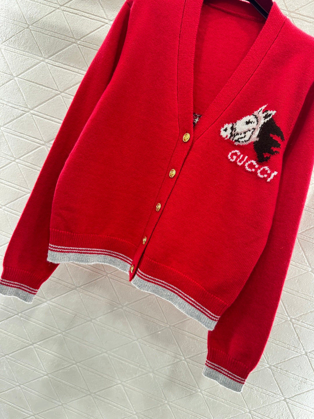 26SS NEUER Strickcardigan